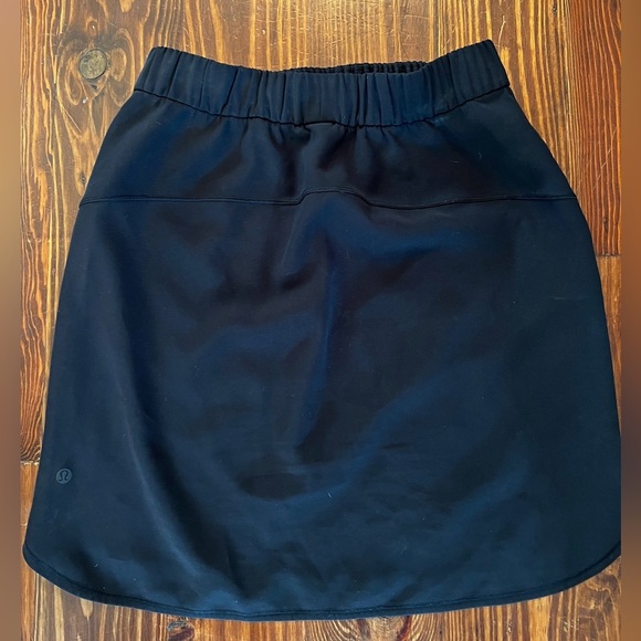 LULULEMON ATHLETICA On The Fly Skirt Black Athletic Wear Pockets - Picture 4 of 9